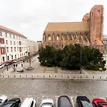 4 Rooms Apartment On Martket Square - Nice View - 150 M Town Hall